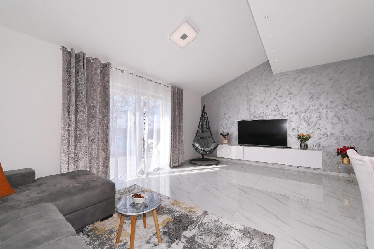Apartman Chiara Galovac  Luaran gambar
