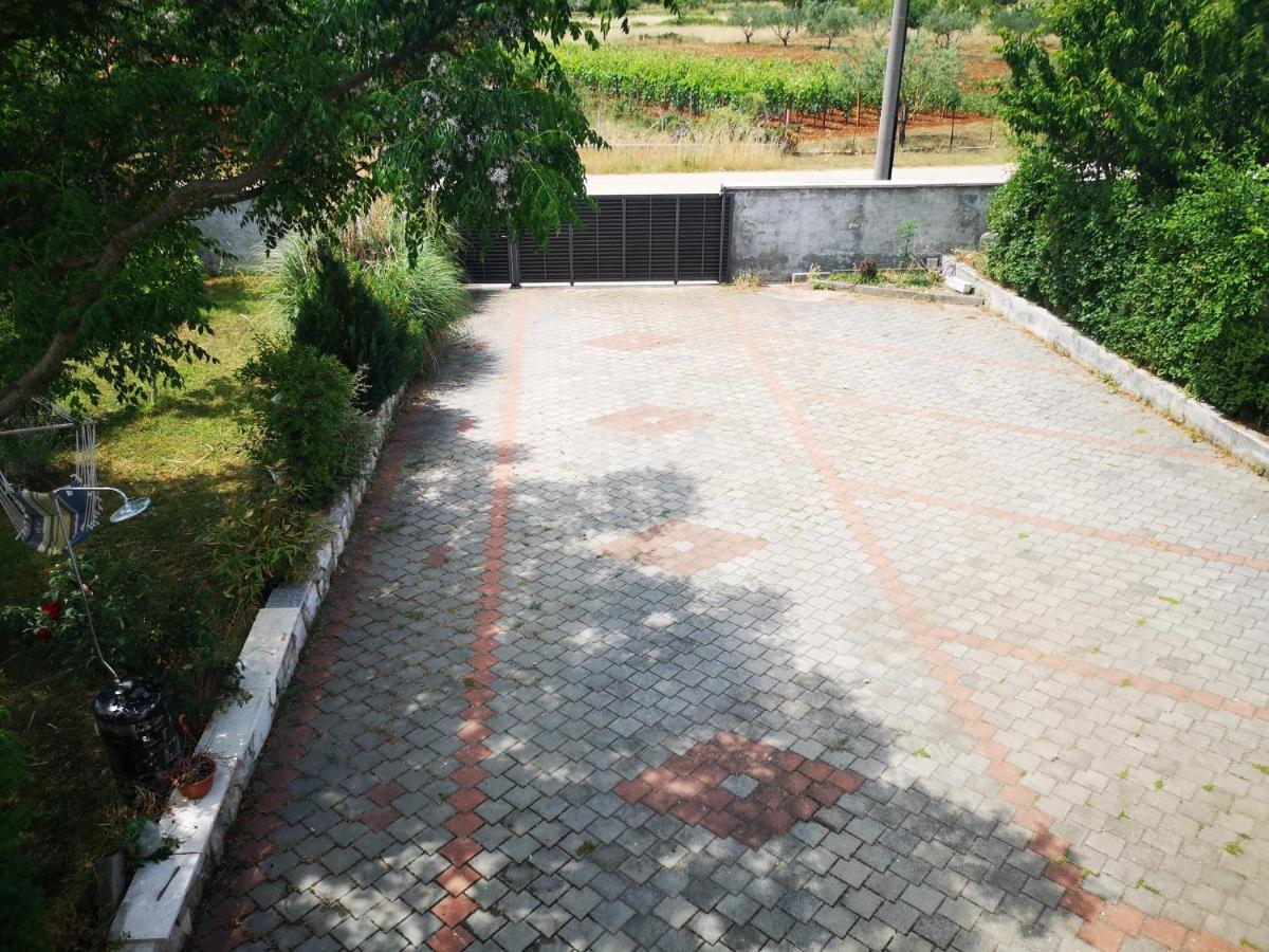 Apartman Chiara Galovac  Luaran gambar
